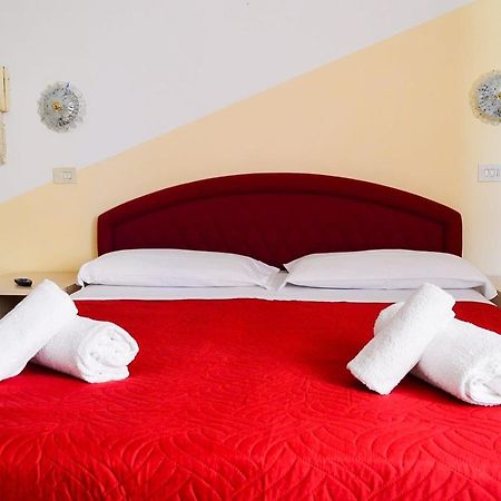 Hotel Cirene Rimini Extérieur photo