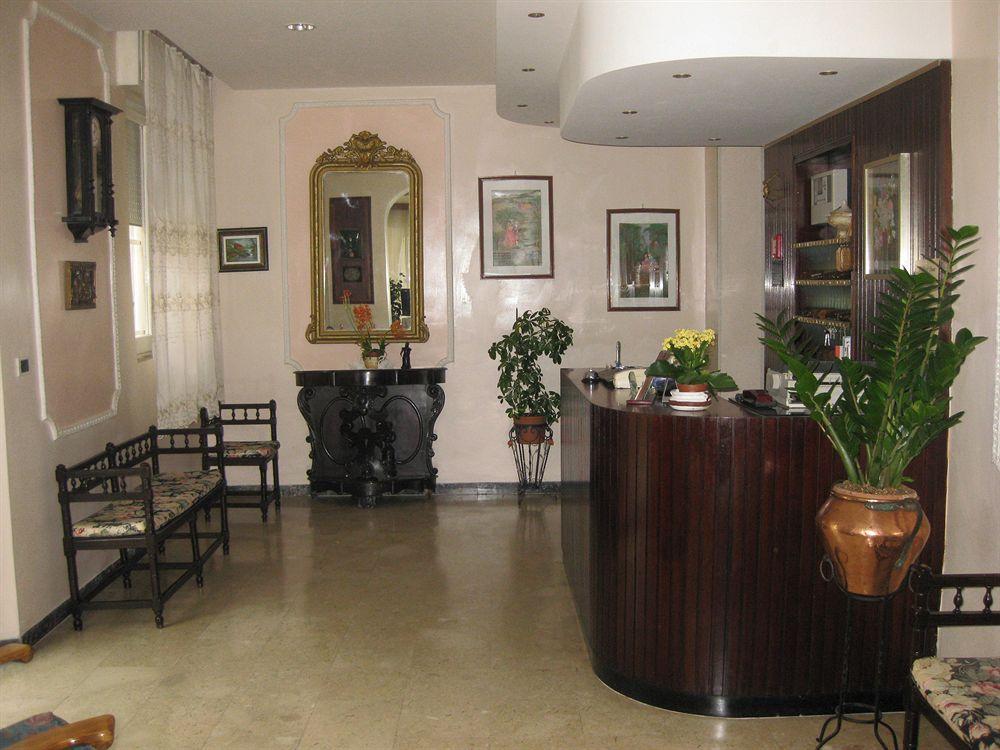Hotel Cirene Rimini Extérieur photo